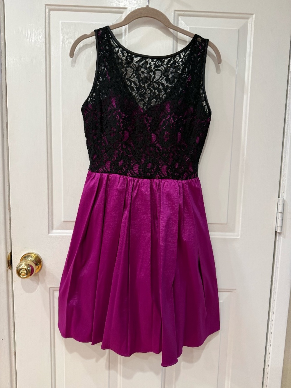 Fuchsia and Black lace party dress - size 2
